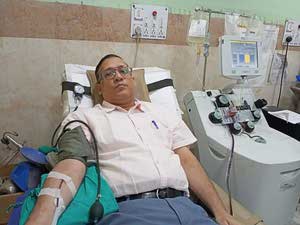 Dr Fuad Halim donate plasma