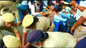 Police lathicharge on student