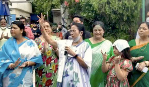 mamata banerjee wins bypolls bhawanipur
