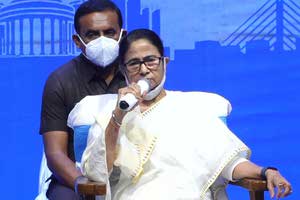 Mamata Banerjee New Boom straight